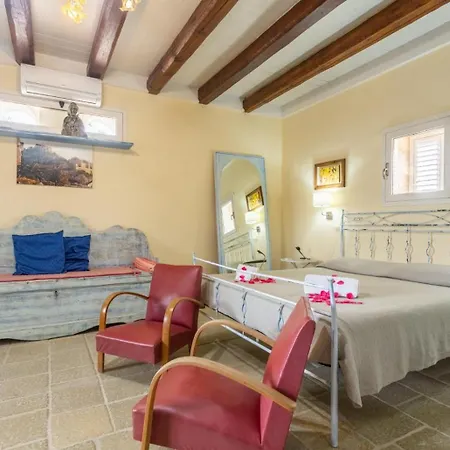 Nina Large Private Pool Ac Wifi *