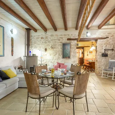 Nina Large Private Pool Ac Wifi Villa