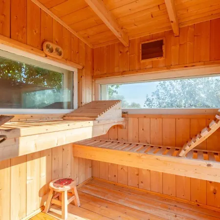 Nina Large Private Pool Ac Wifi