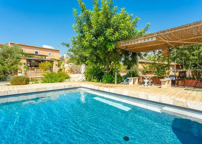Nina Large Private Pool Ac Wifi