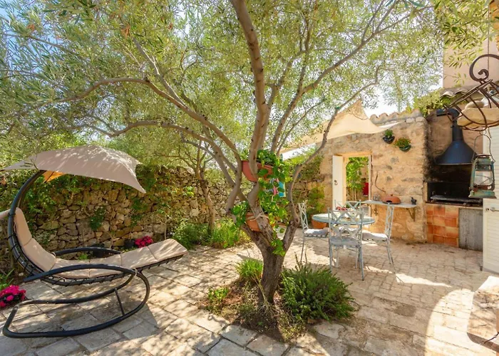Nina Large Private Pool Ac Wifi * Scicli
