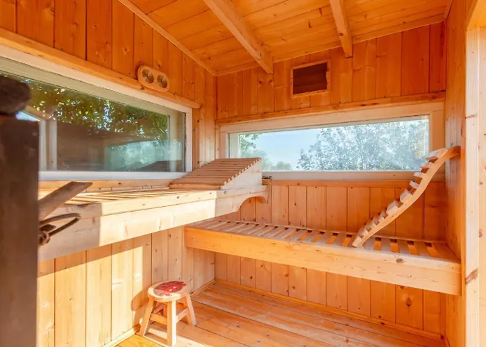 Nina Large Private Pool Ac Wifi