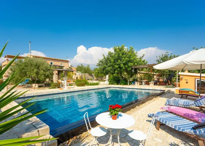 Nina Large Private Pool Ac Wifi Villa *